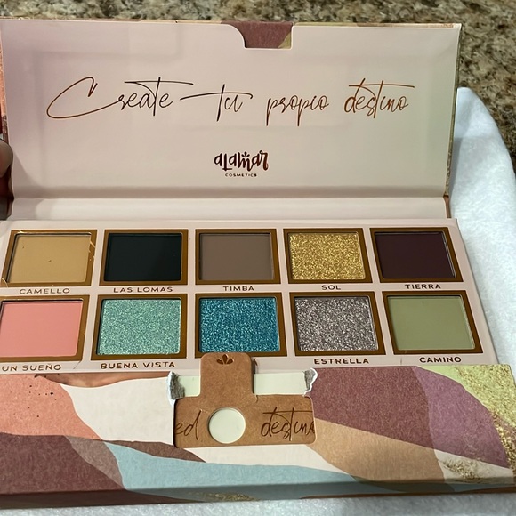 Alamar Other - ALAMAR DESTINO EYESHADOW PALETTE NWOB